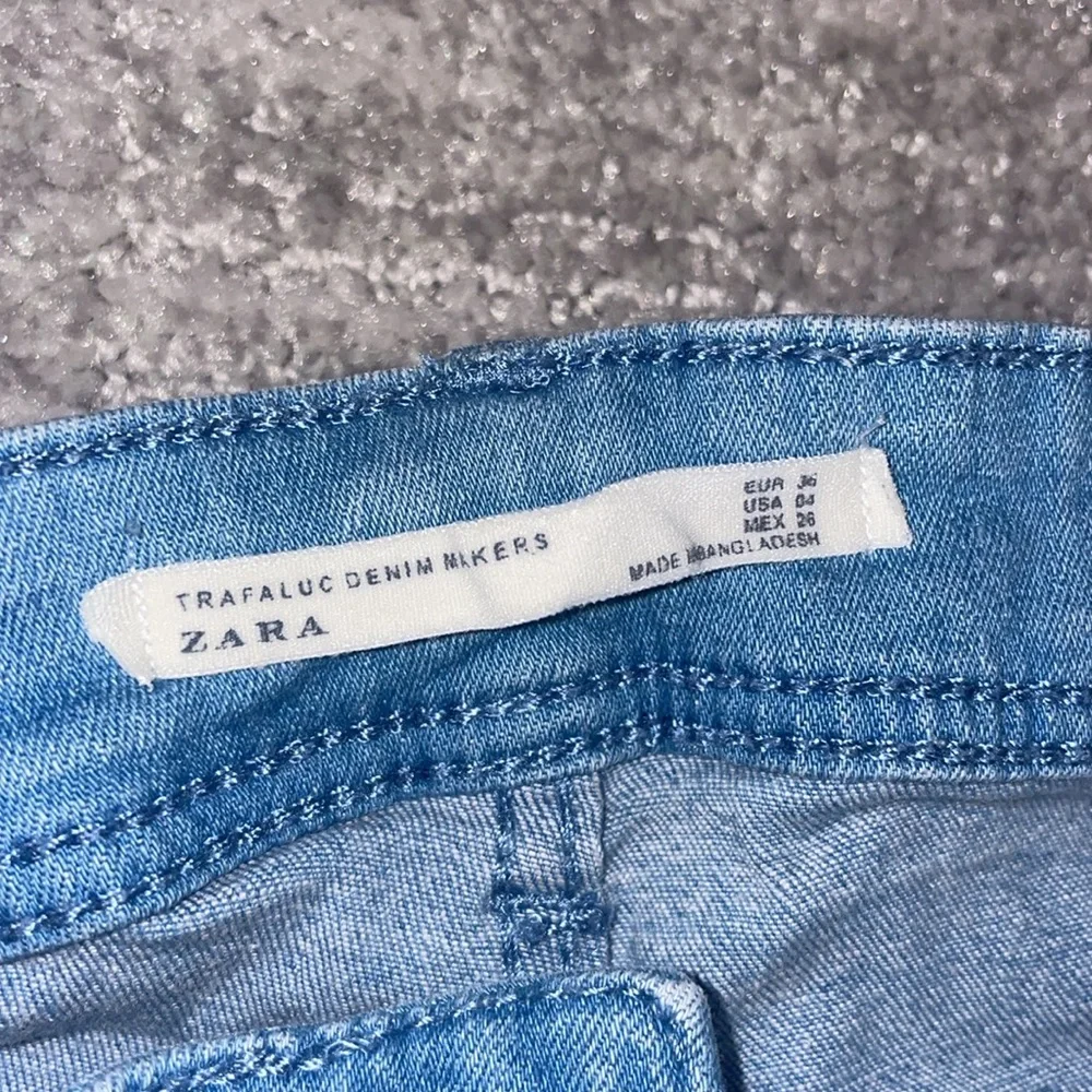 4 PAIRS OF ZARA TARAFLUC JEANS! Perfect condition! Size 4/6! - Picture 11 of 17